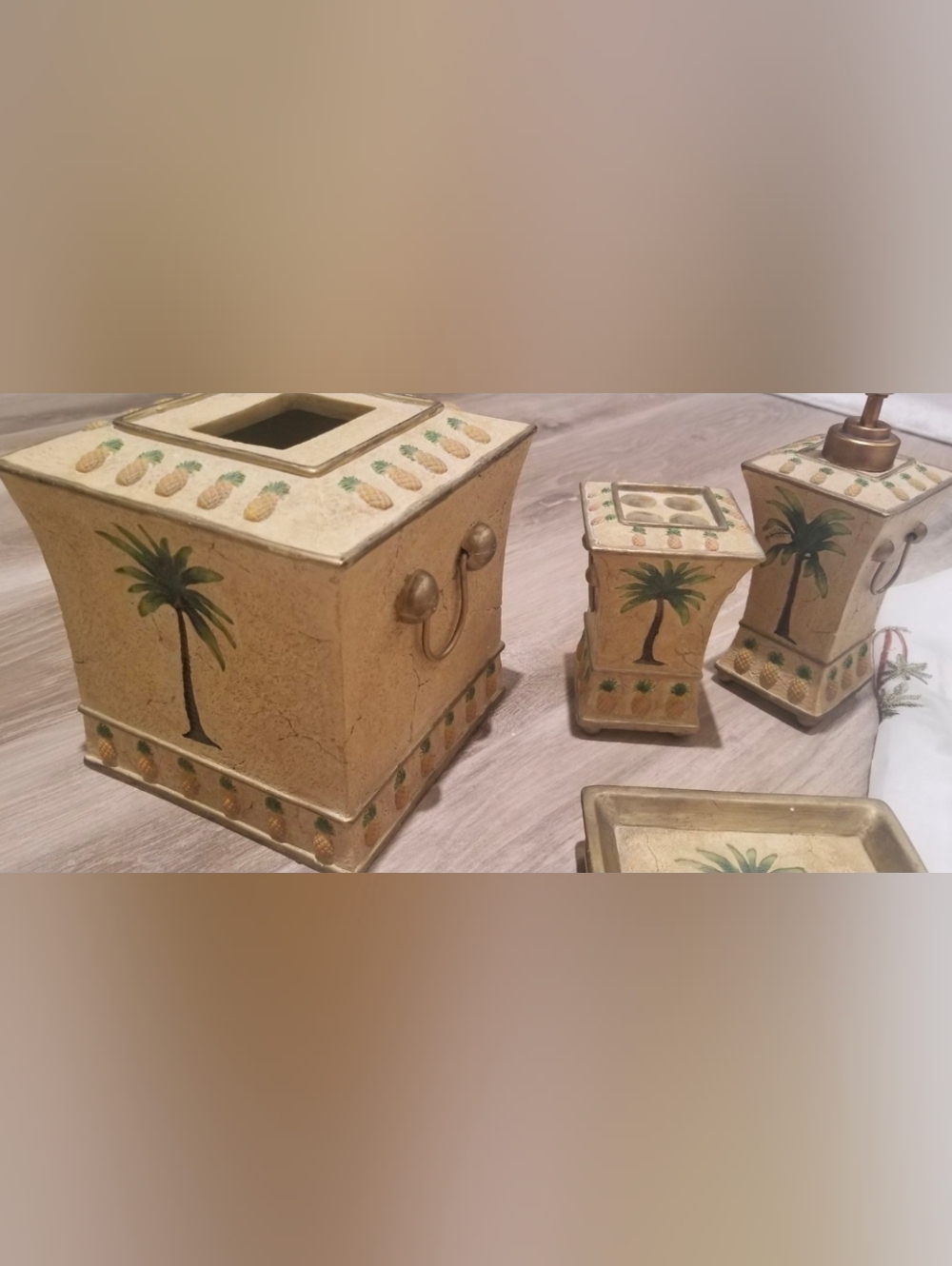 Tropical Palm Tree Bathroom Accessories 4 Piece Set - Picture 9 of 9